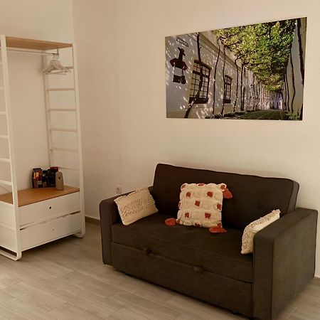 Apartamentos Turisticos A.Parra Jerez de la Frontera Esterno foto