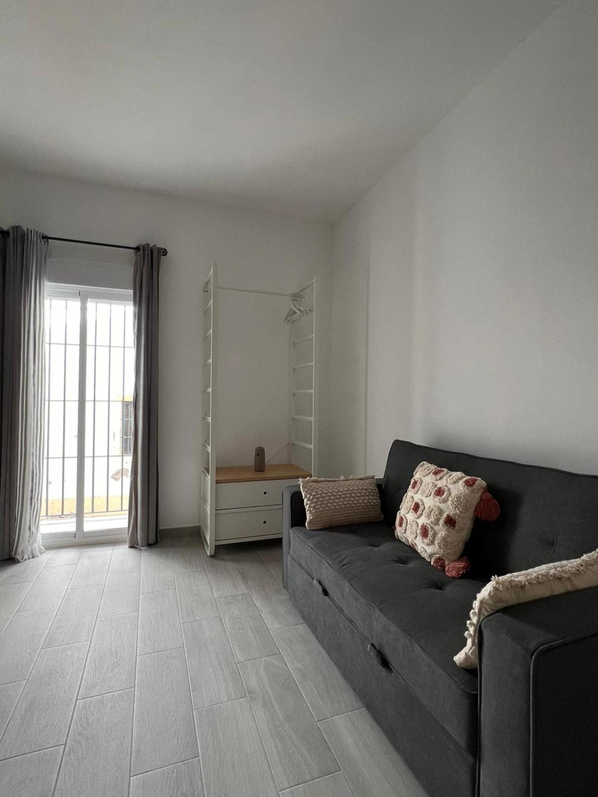 Apartamentos Turisticos A.Parra Jerez de la Frontera Esterno foto