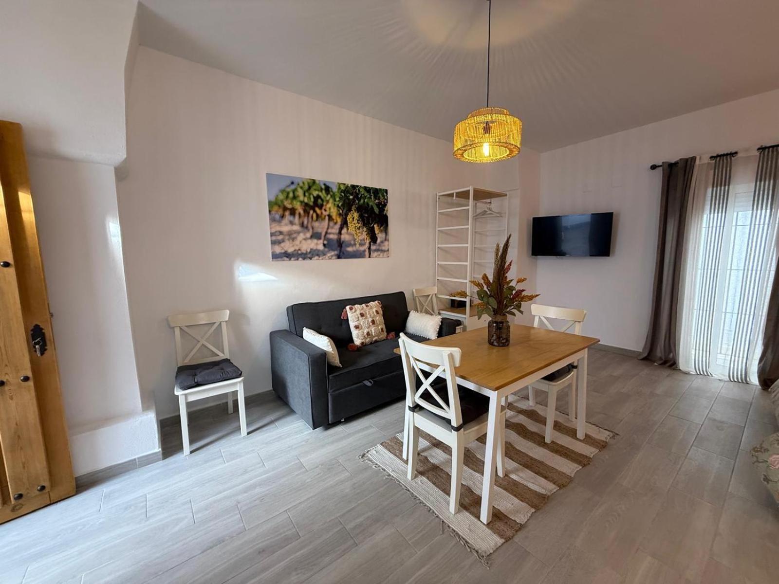 Apartamentos Turisticos A.Parra Jerez de la Frontera Esterno foto