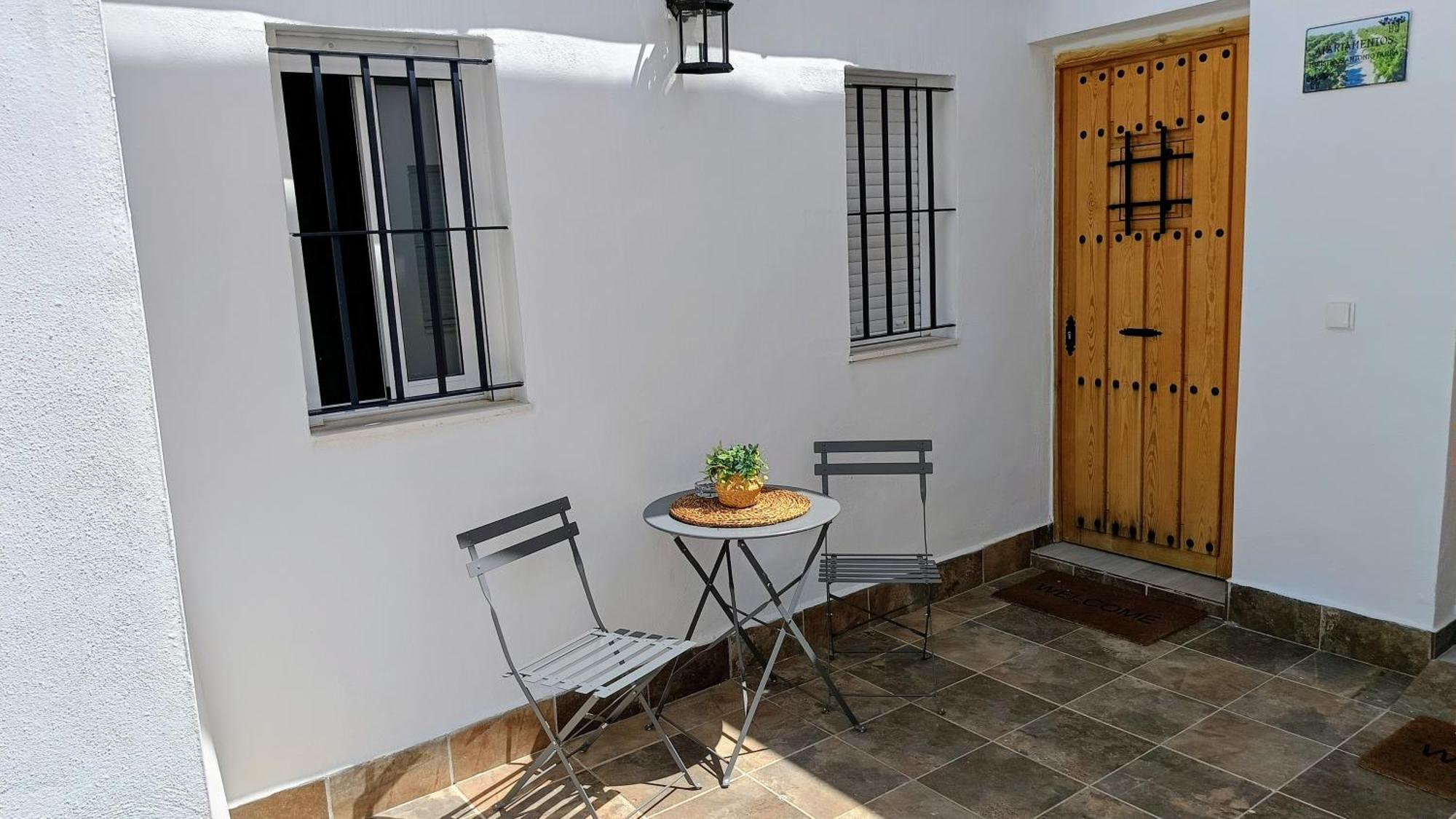 Apartamentos Turisticos A.Parra Jerez de la Frontera Esterno foto