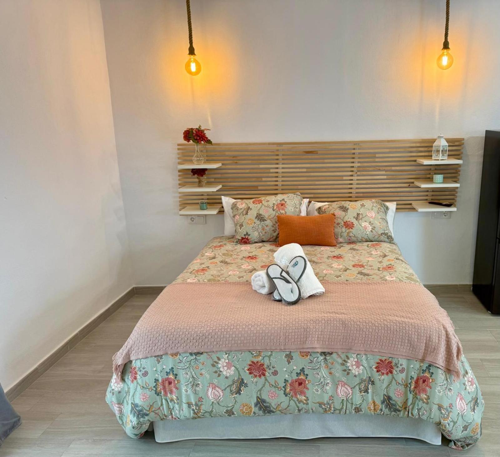 Apartamentos Turisticos A.Parra Jerez de la Frontera Esterno foto